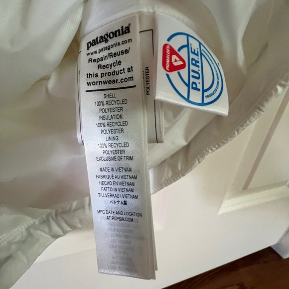 Patagonia Nano Puff Vest, Birch White, XS - NWT - Picture 6 of 9